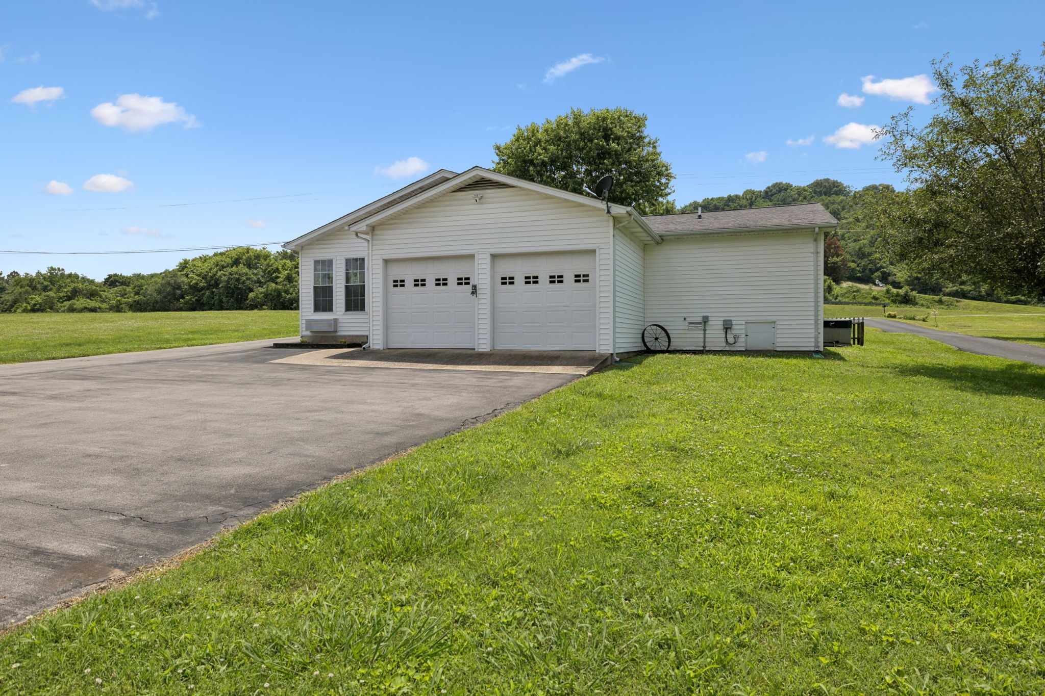 1710 New Highway 7