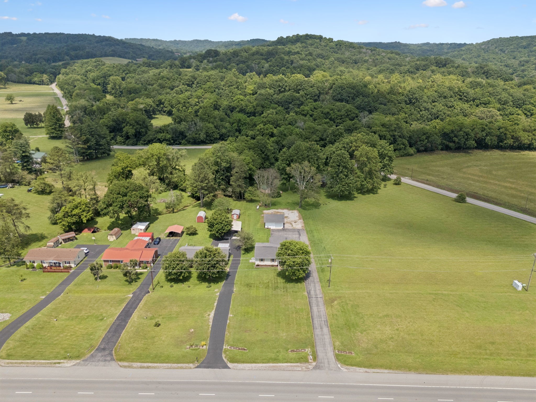 1710 New Highway 7