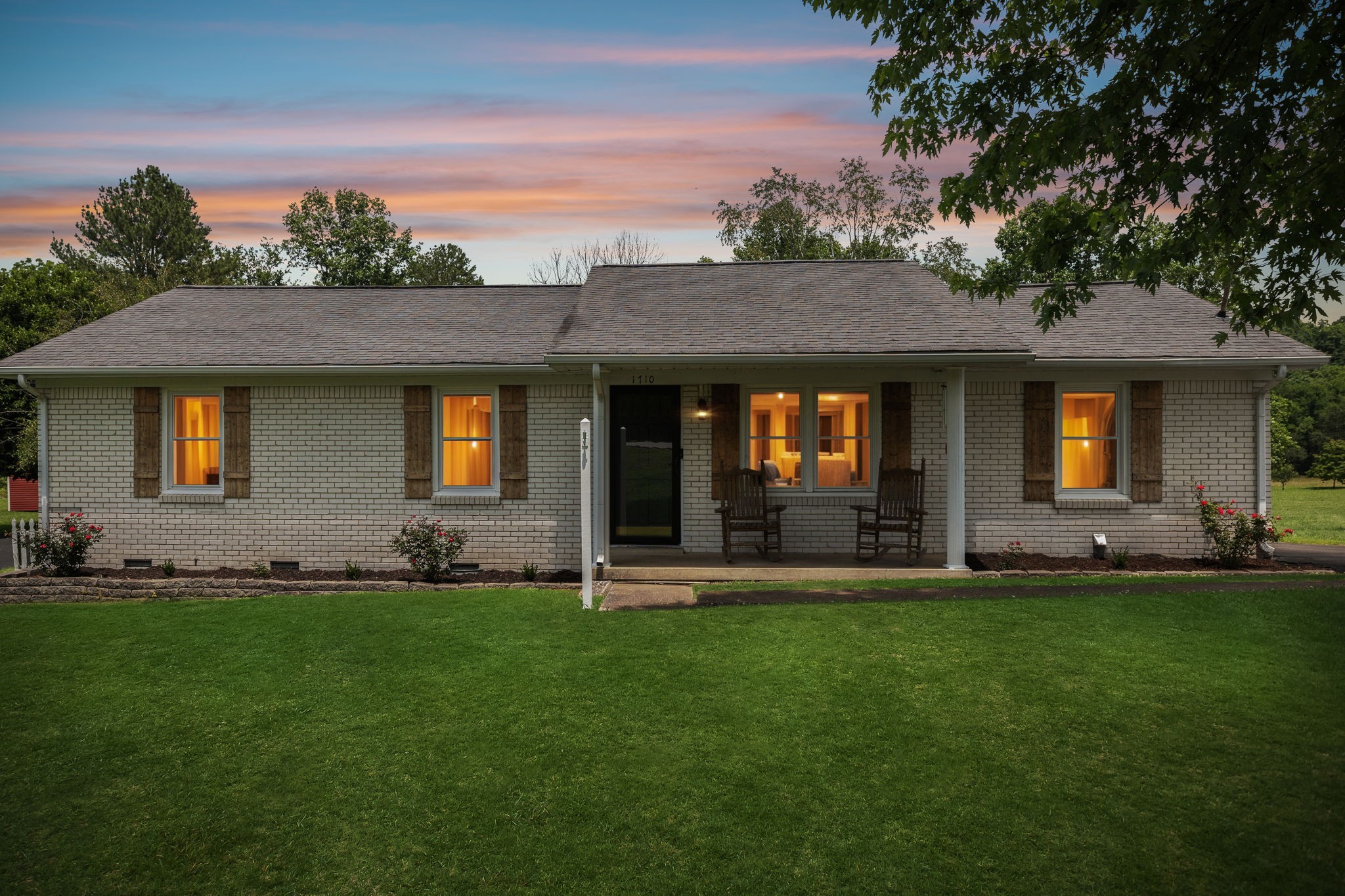 1710 New Highway 7