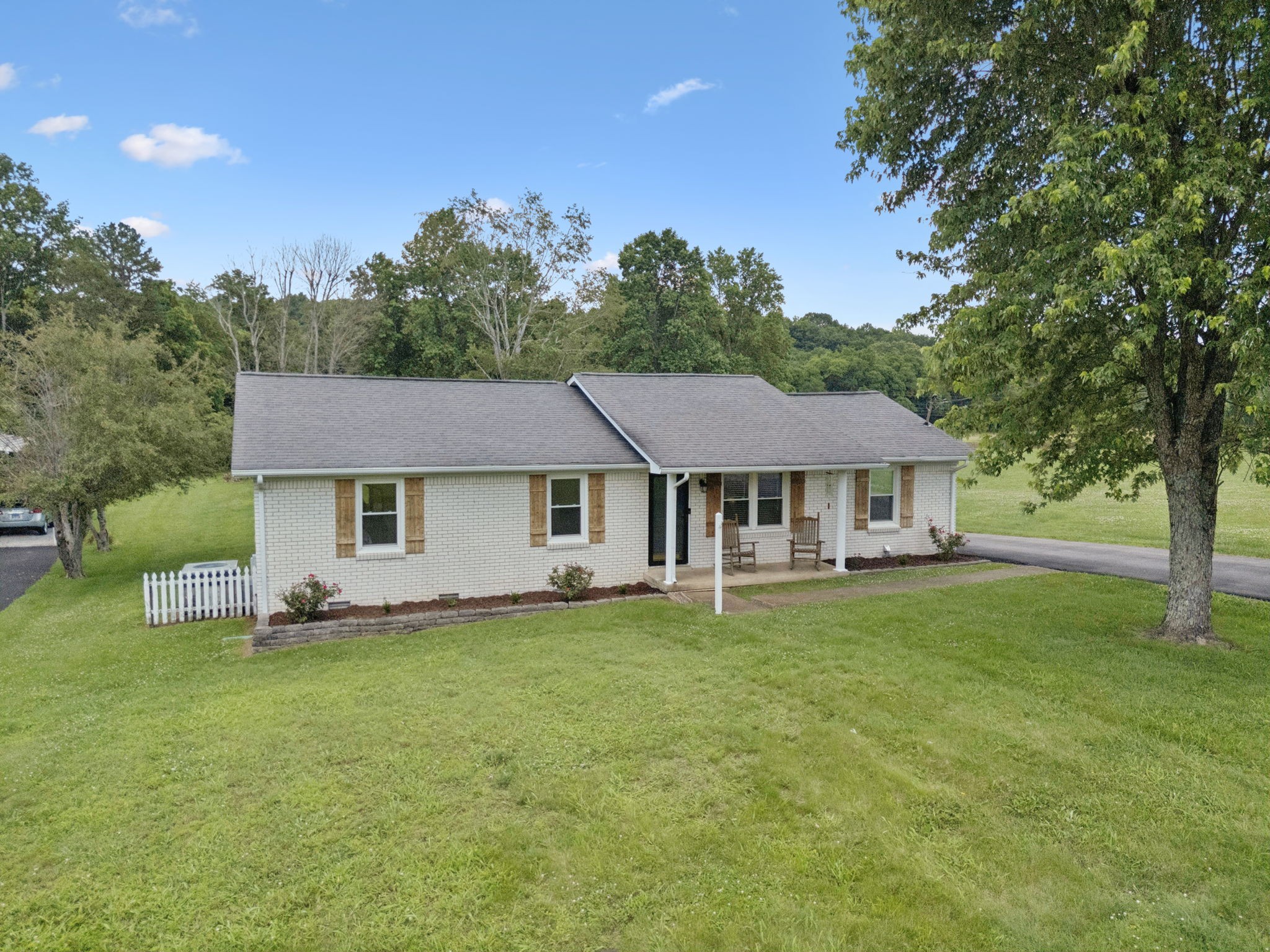 1710 New Highway 7