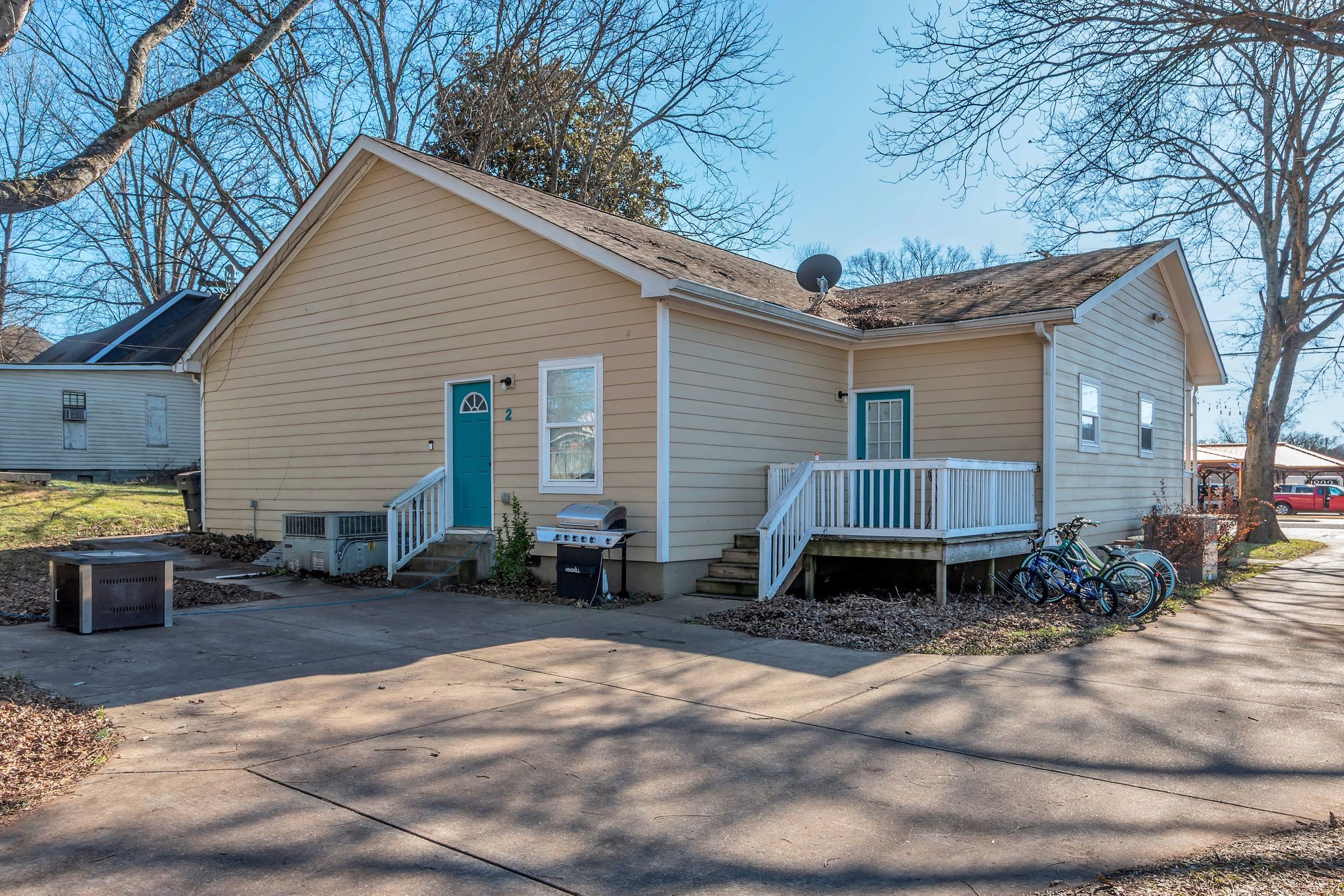 105 Riverside Dr Unit: A