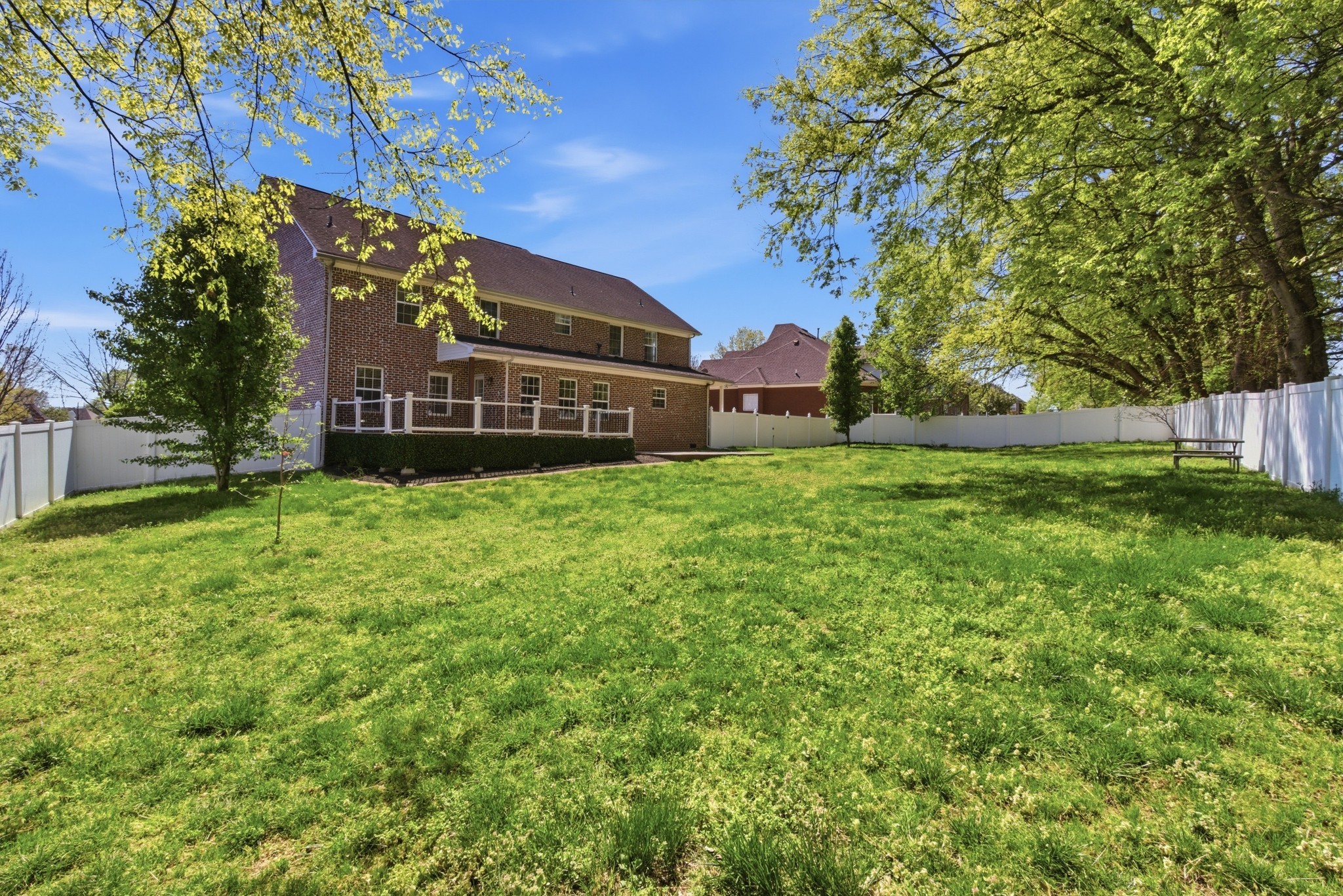 1060 Auldridge Dr