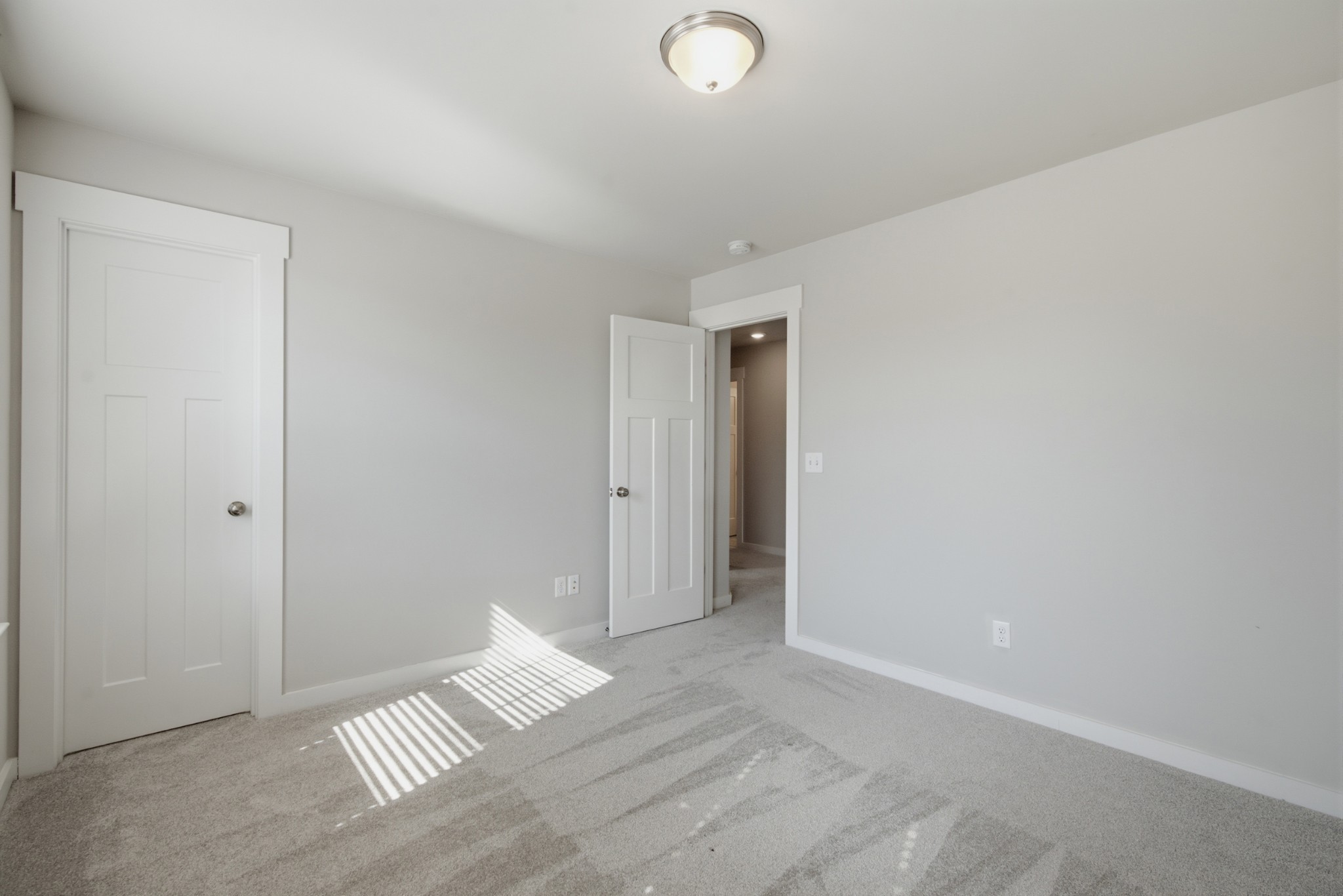 3039 Commonwealth Dr