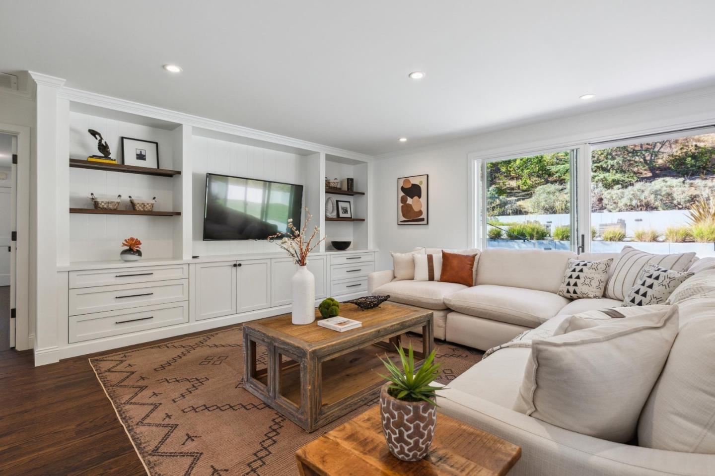 1091 Porto Marino DR