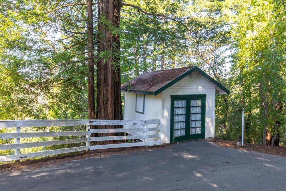 708 Ralston Ridge