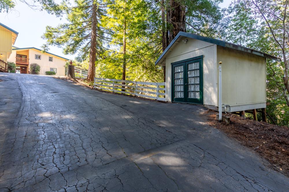 708 Ralston Ridge