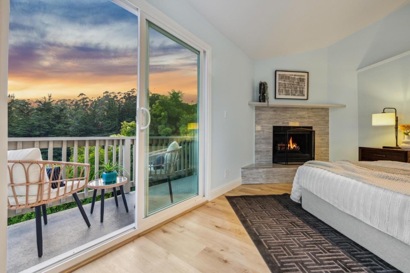 389 Avenue Granada