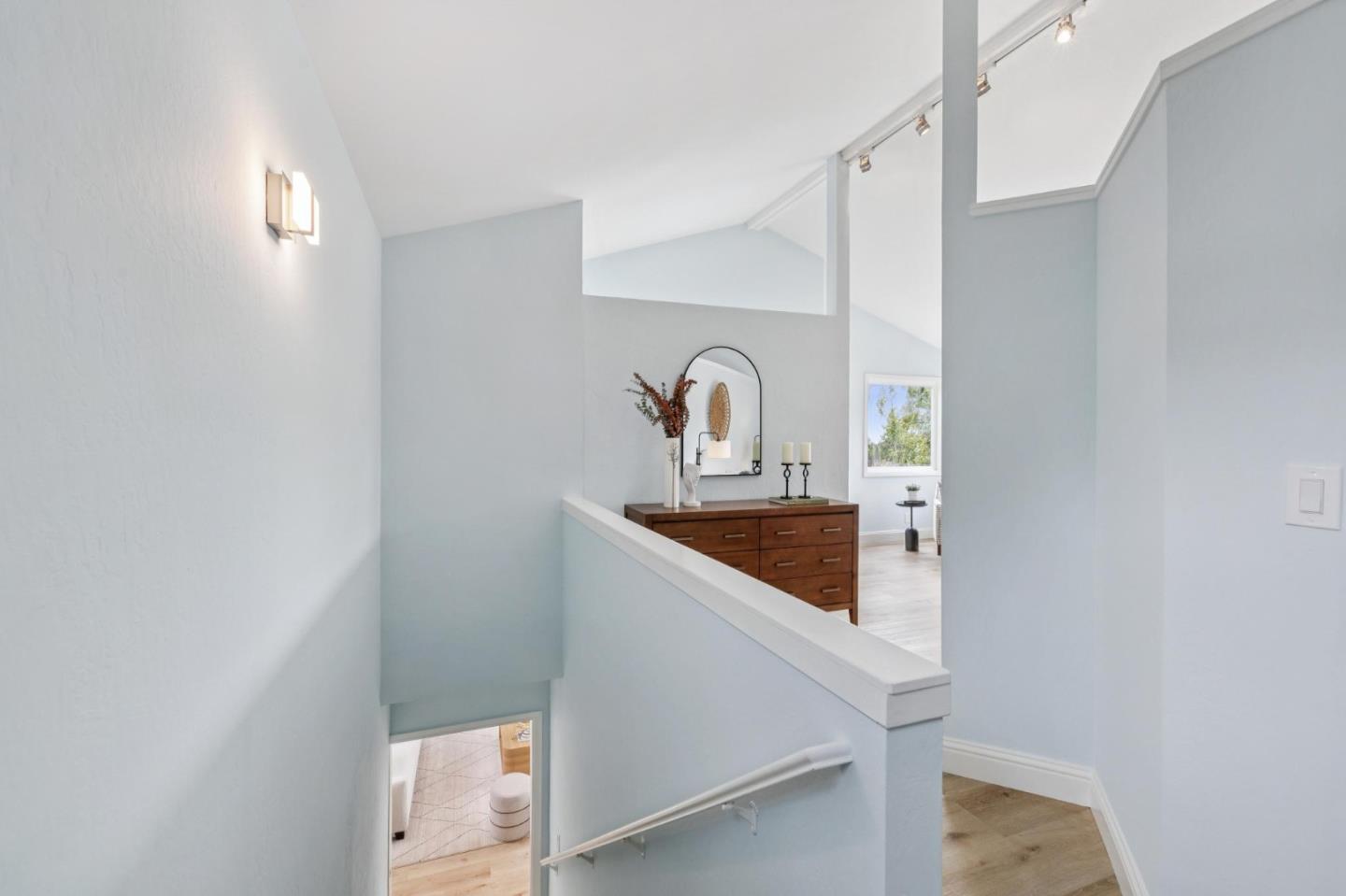 389 Avenue Granada