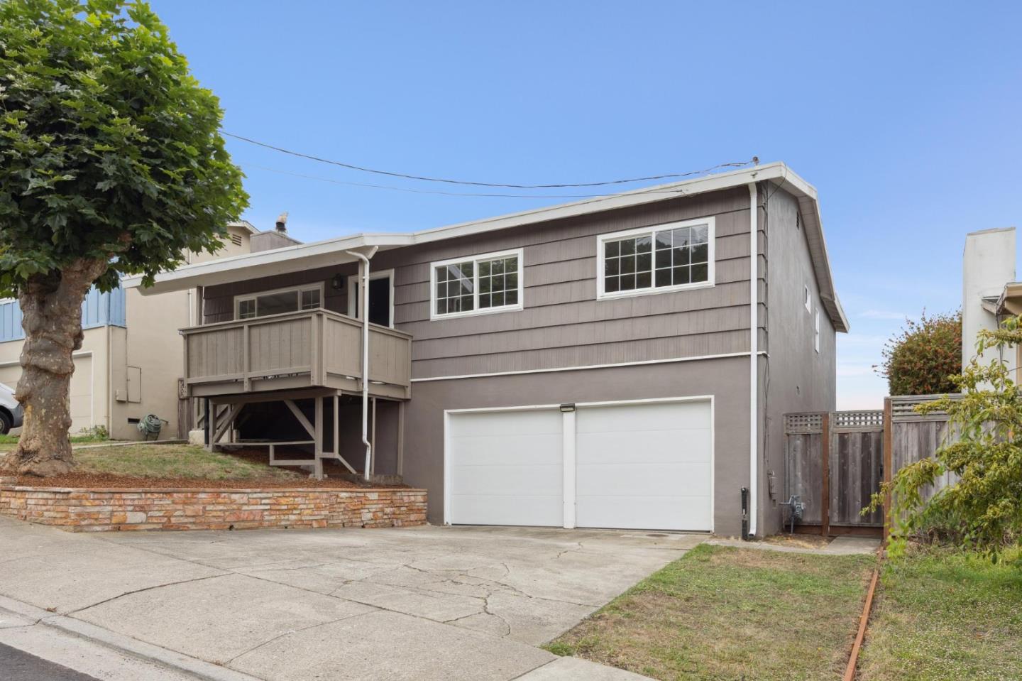 812 Burns Court