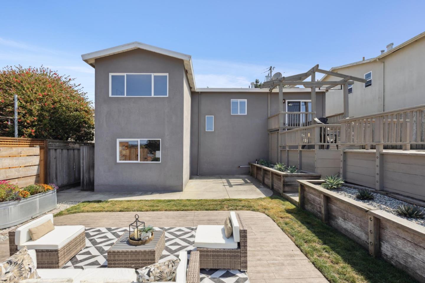 812 Burns Court