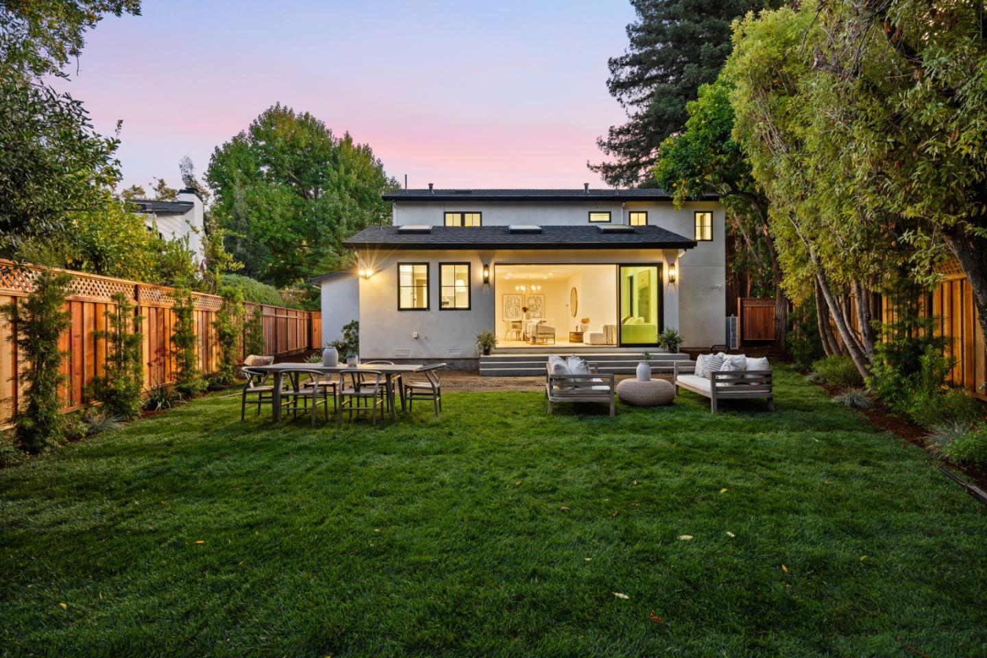 56 Melrose Place