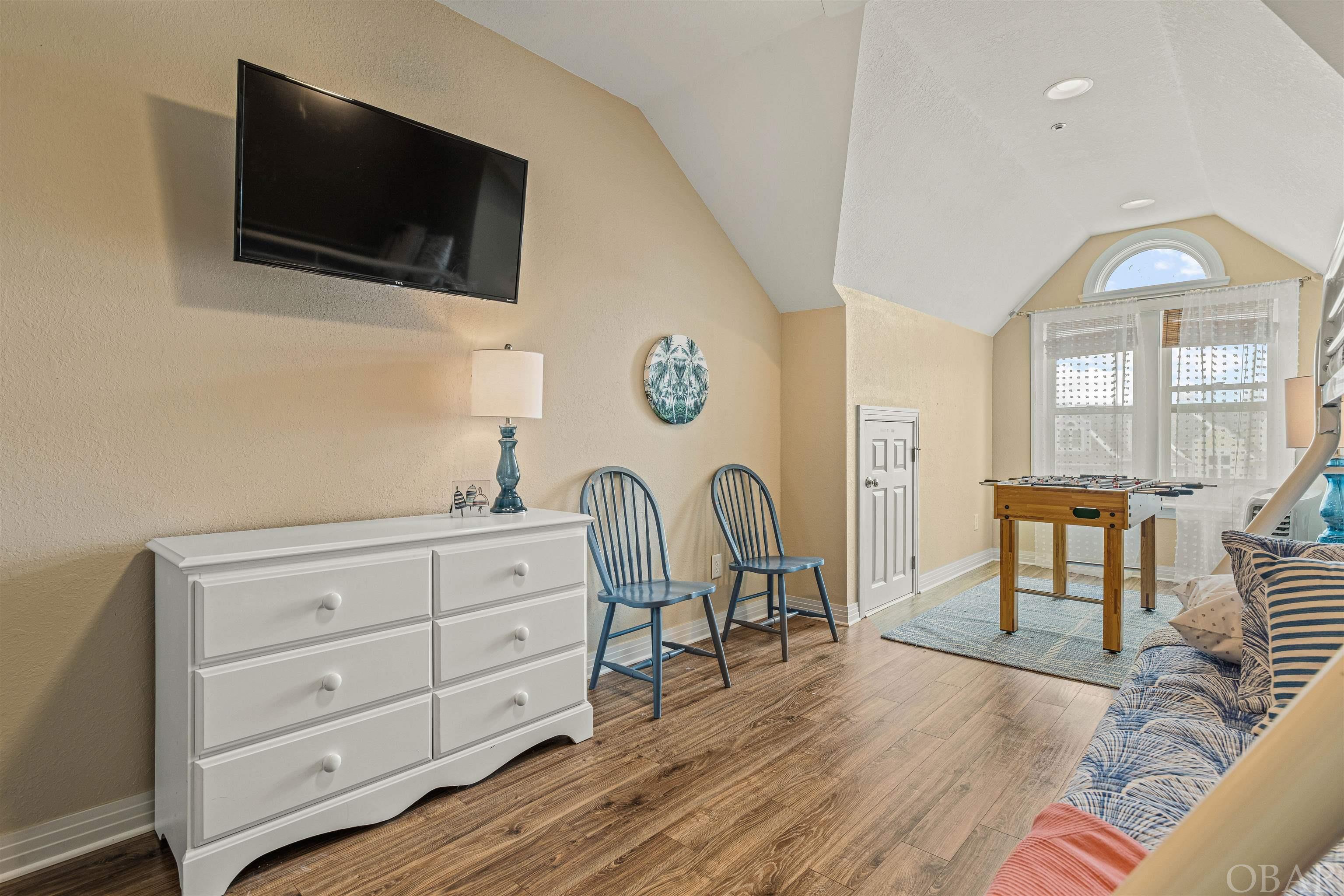 1107 Cambridge Road Unit E