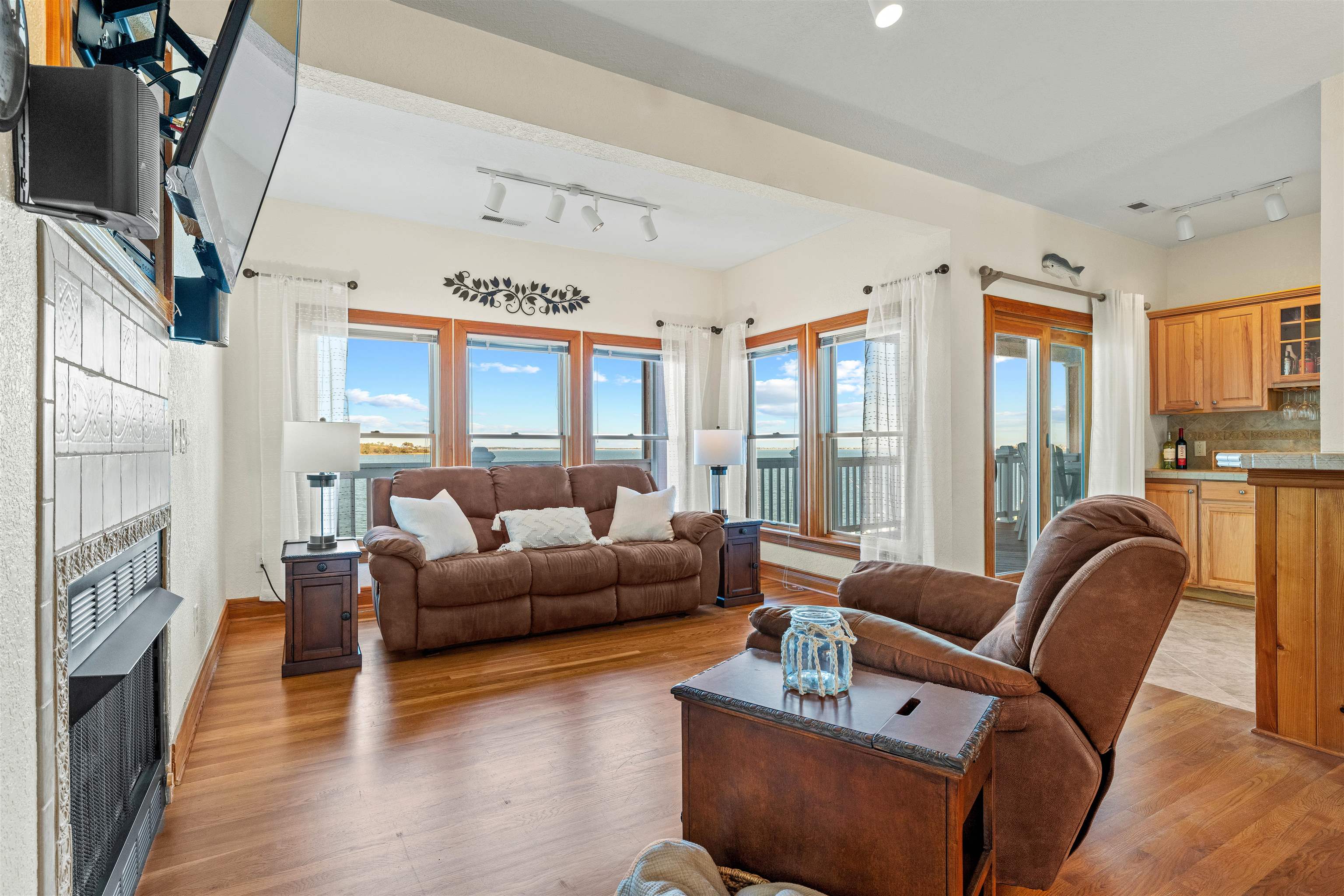 604 North Bay Club Drive Unit #604