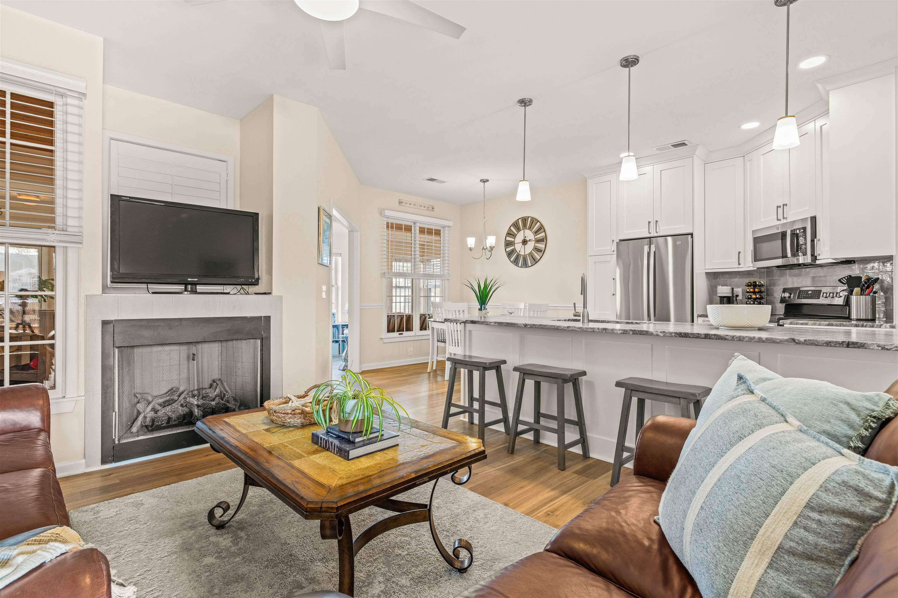 602 Sextant Court Unit 602