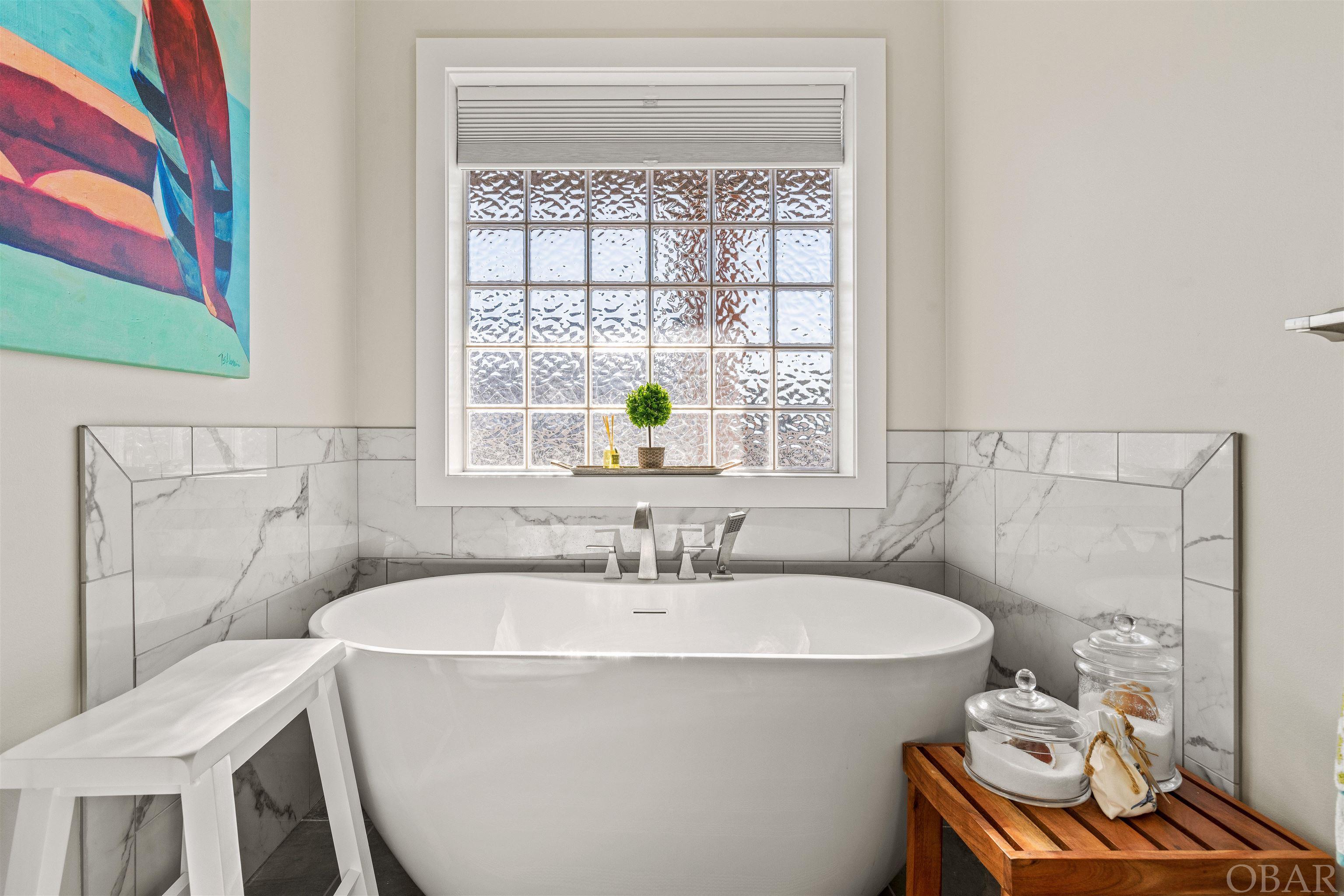 201 North Bay Club Drive Unit 201