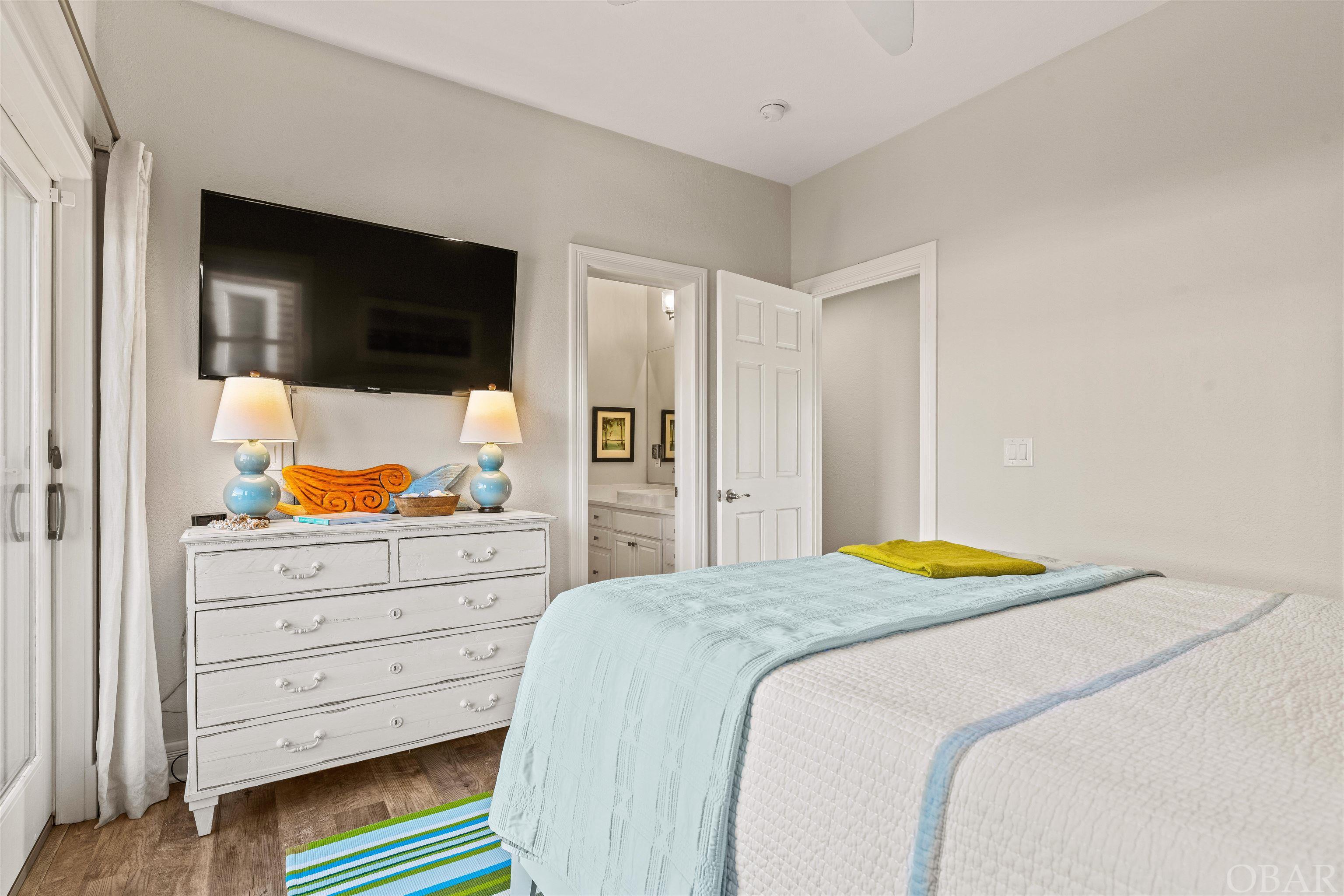 201 North Bay Club Drive Unit 201