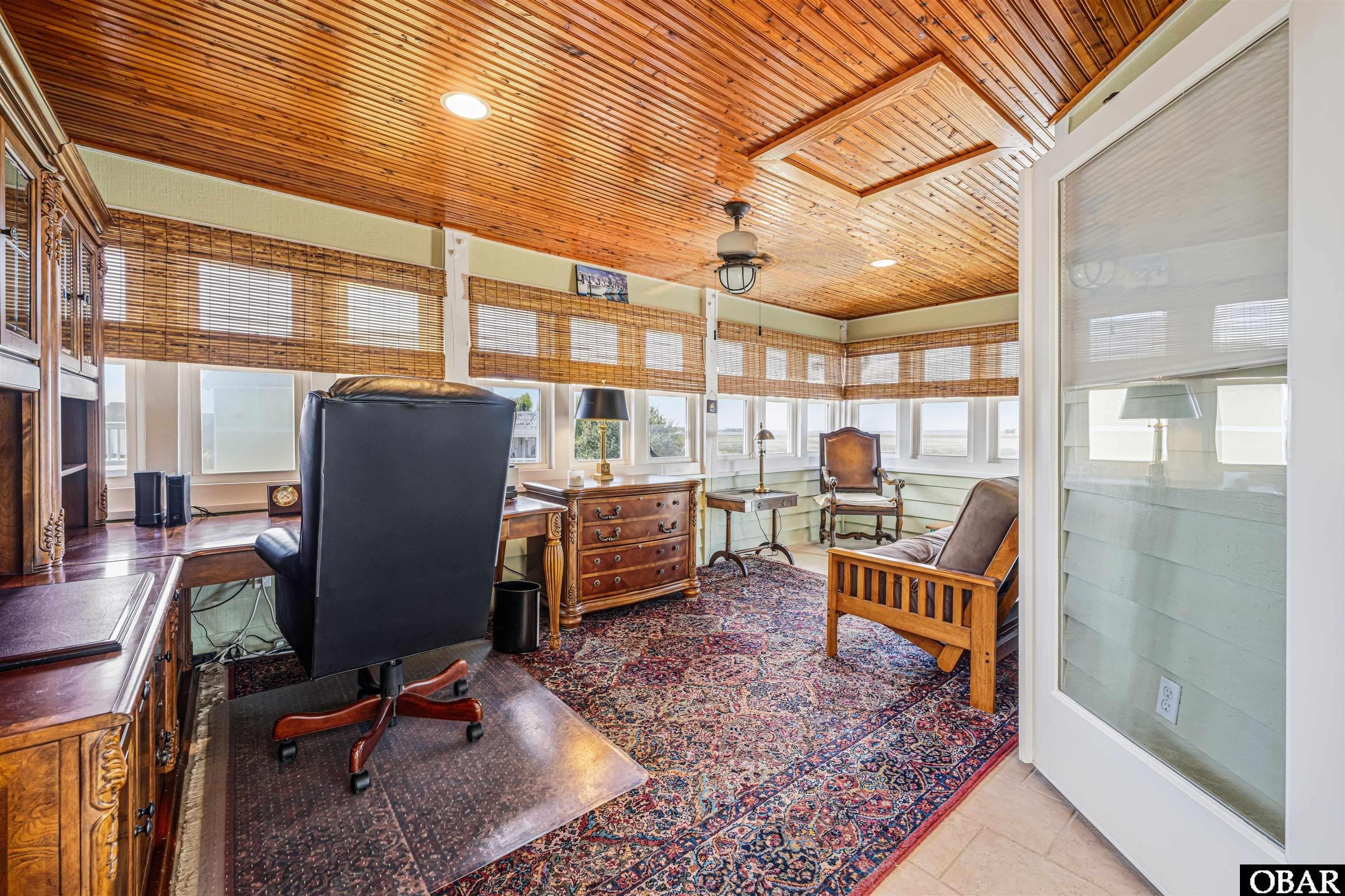 46 N Hammock Court