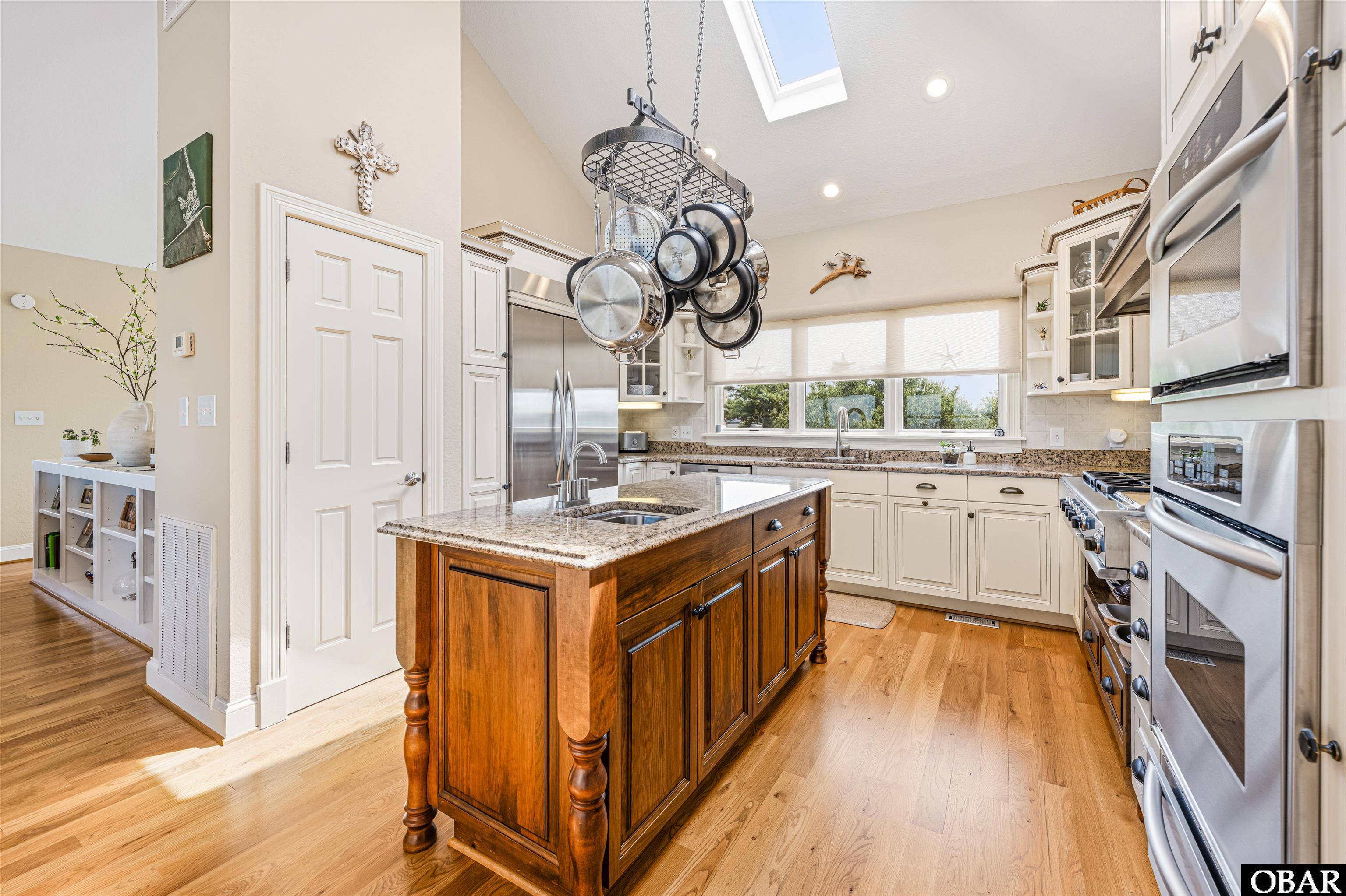 46 N Hammock Court