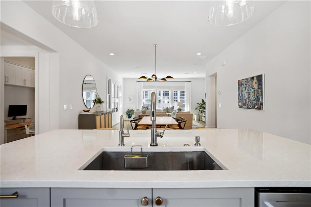 257 Colebrook Street NE