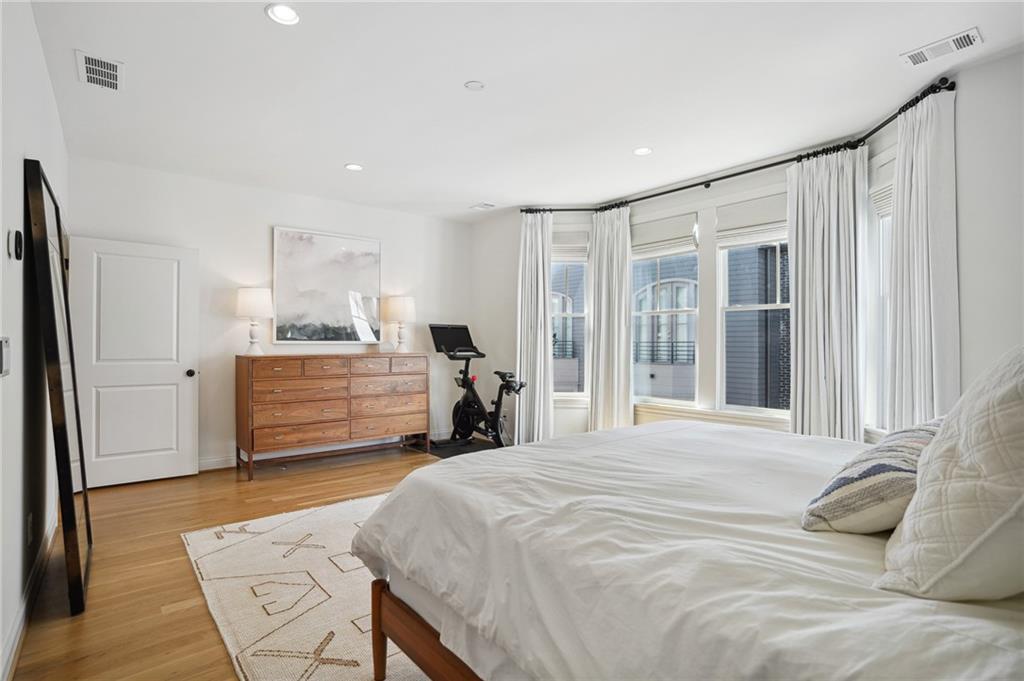 257 Colebrook Street NE