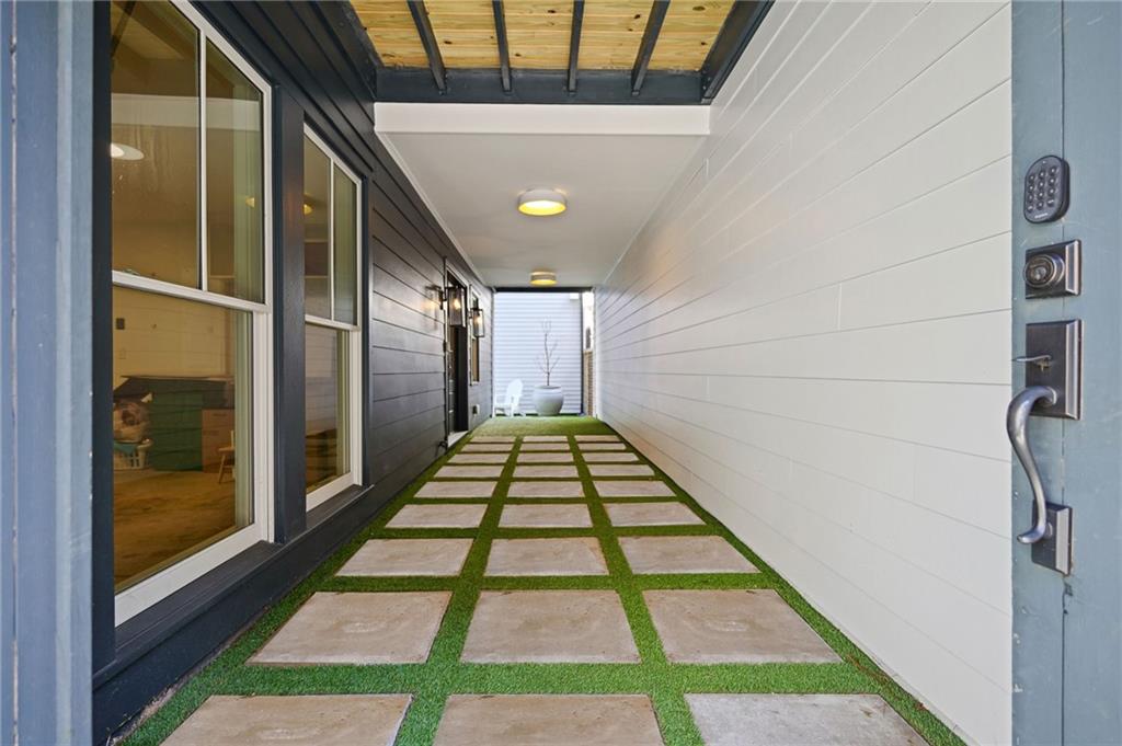 257 Colebrook Street NE