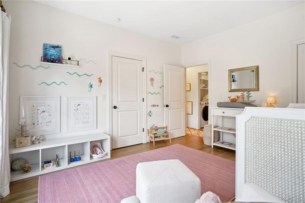 257 Colebrook Street NE