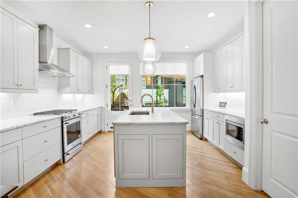 260 Colebrook Street NE