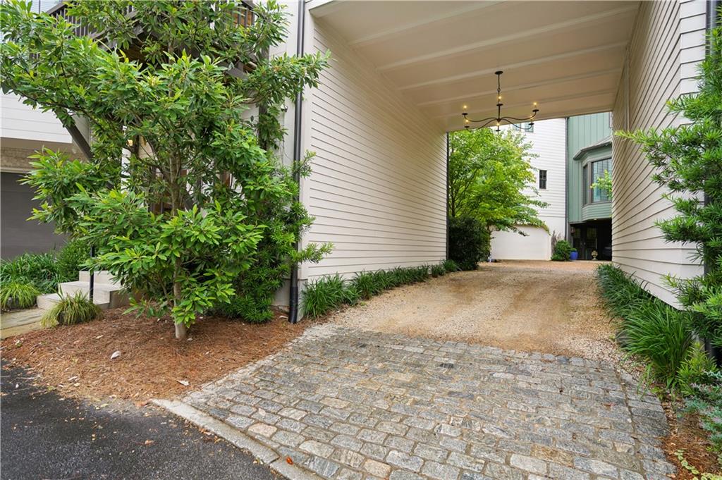 260 Colebrook Street NE