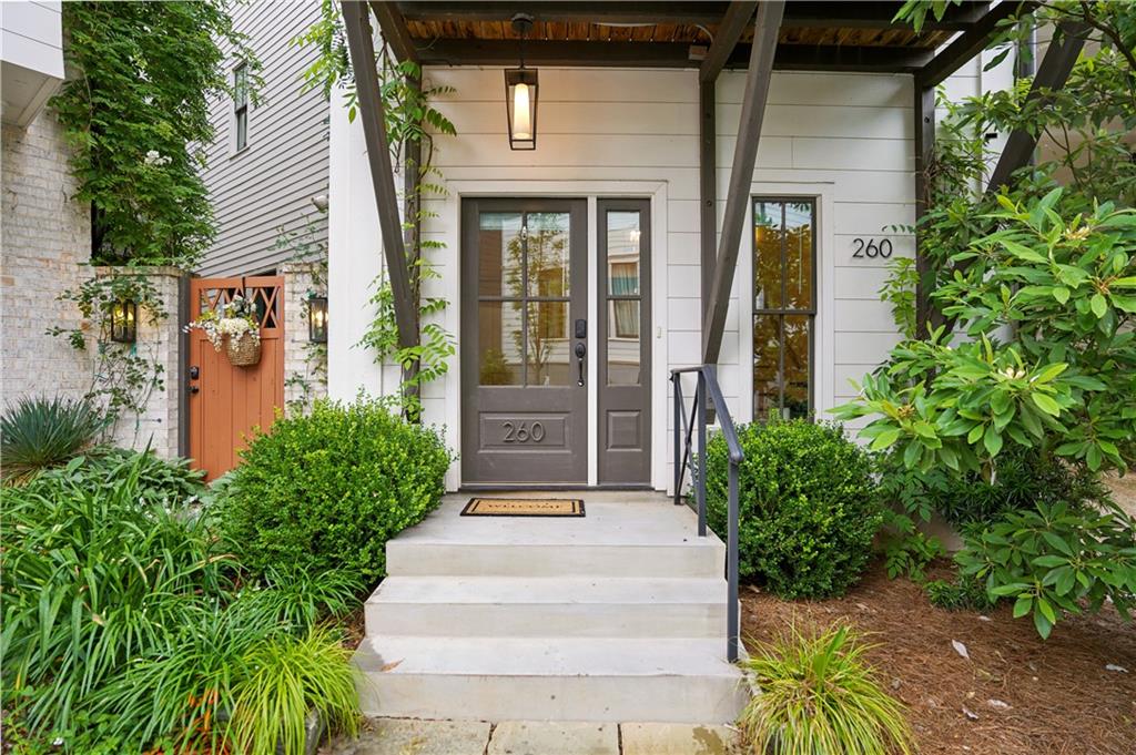 260 Colebrook Street NE