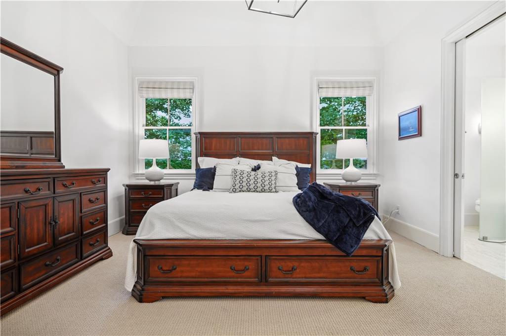 260 Colebrook Street NE