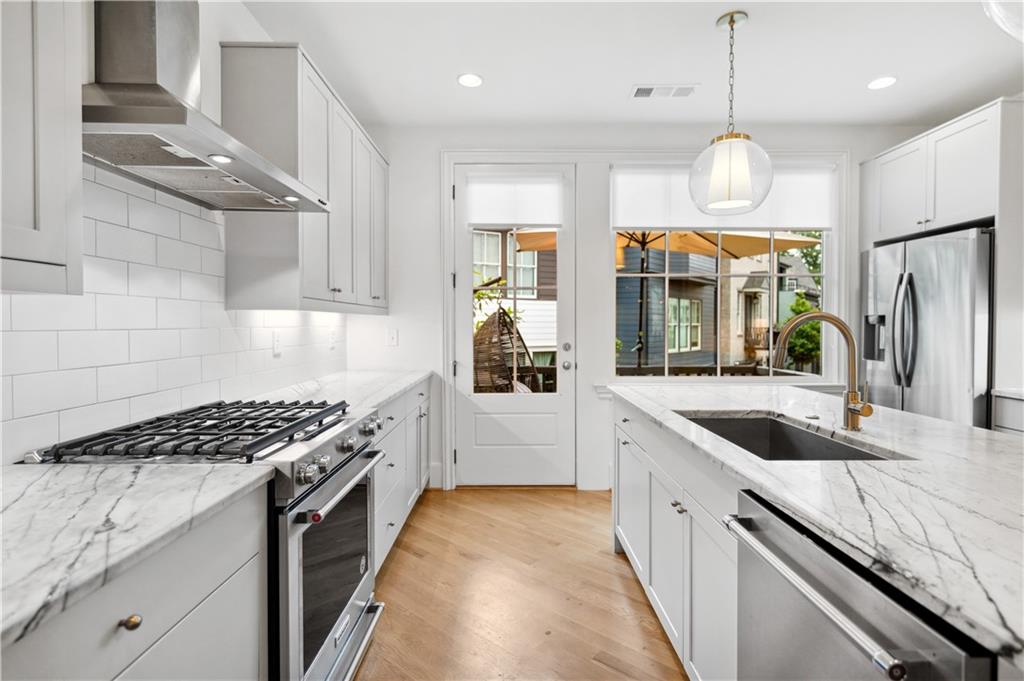 260 Colebrook Street NE