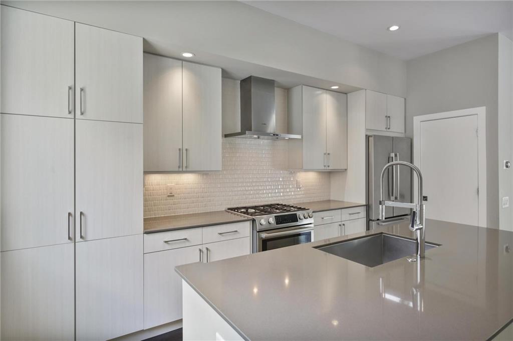 600 Bonaventure Avenue NE Unit 3