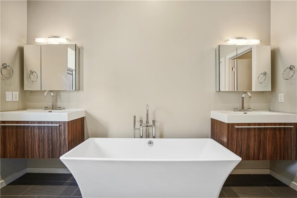 600 Bonaventure Avenue NE Unit 3