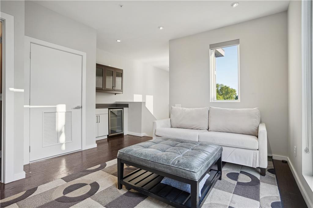600 Bonaventure Avenue NE Unit 3