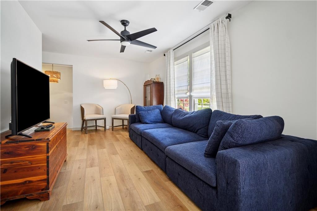 109 Lakewood Road SE