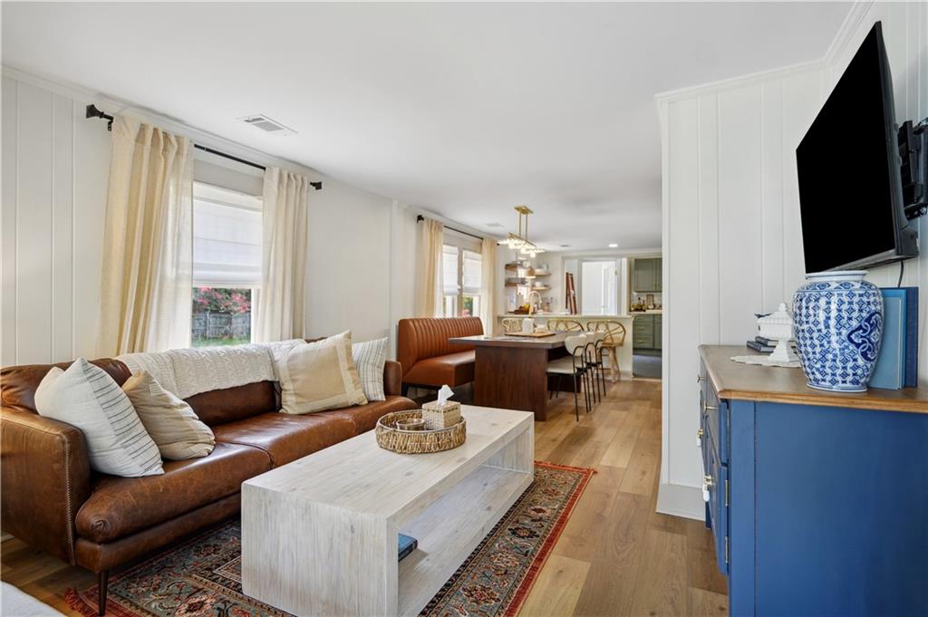 109 Lakewood Road SE