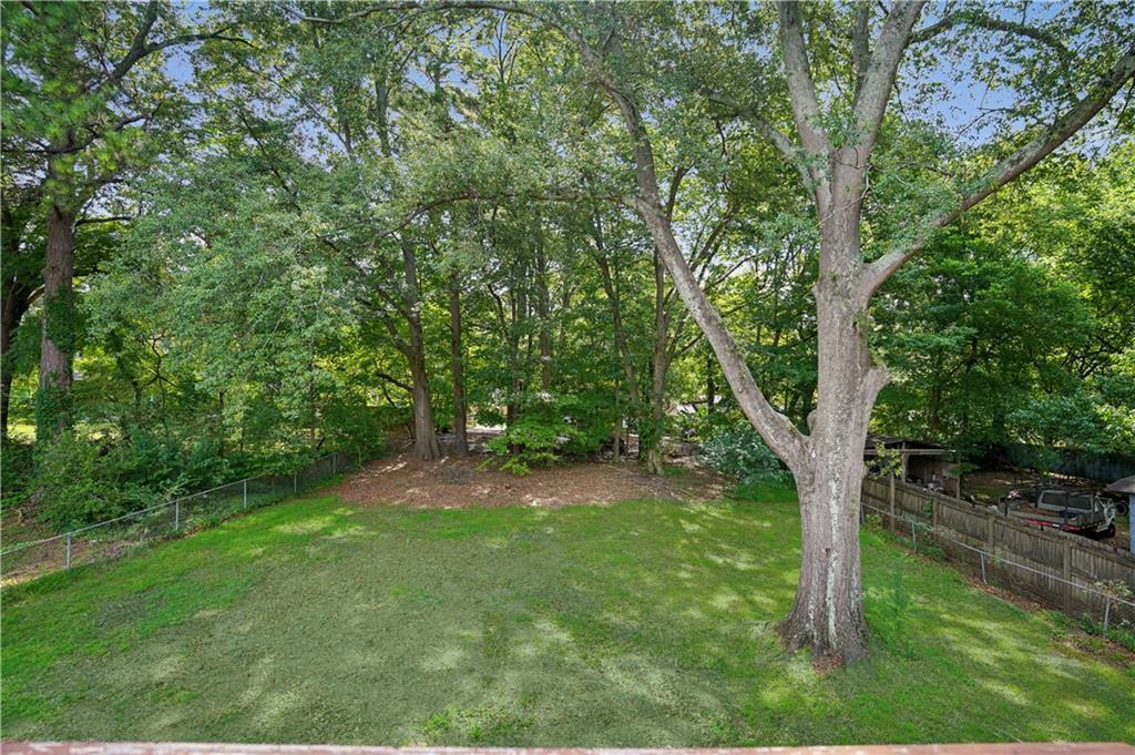 109 Lakewood Road SE