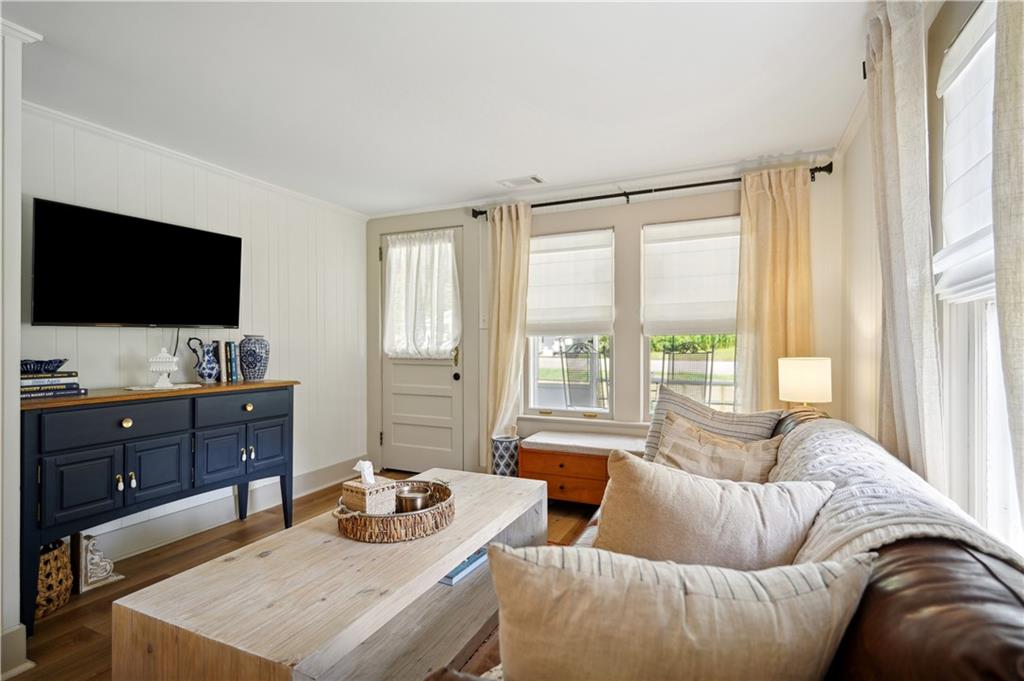 109 Lakewood Road SE