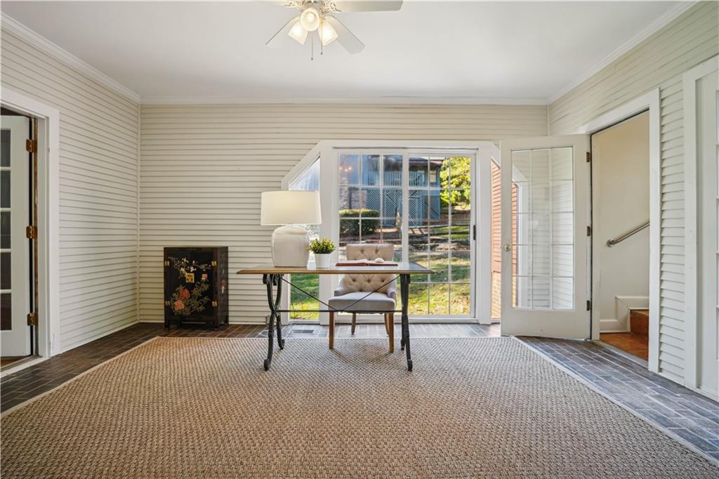 4345 Blackland Way