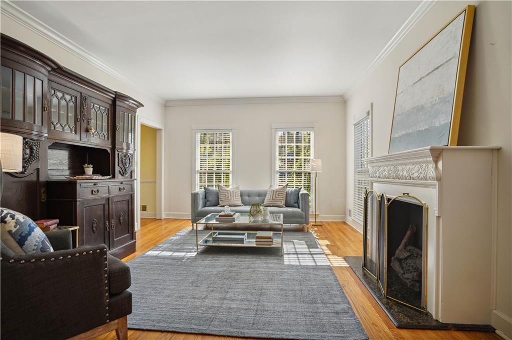 4345 Blackland Way