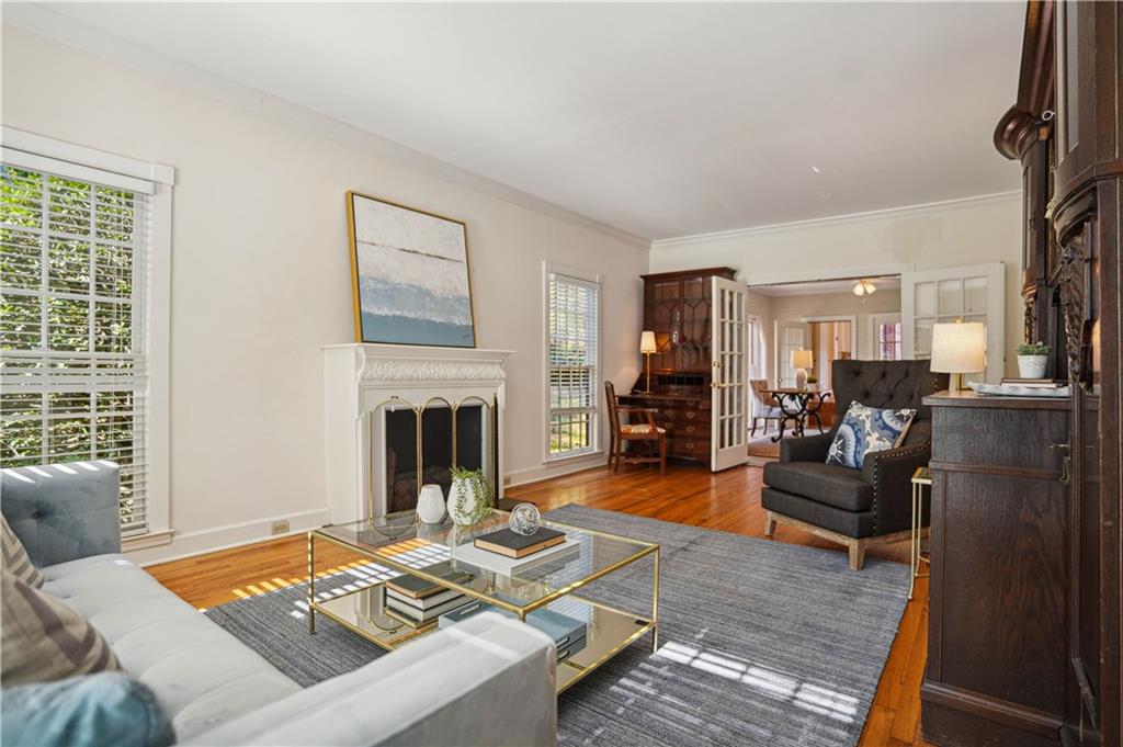 4345 Blackland Way