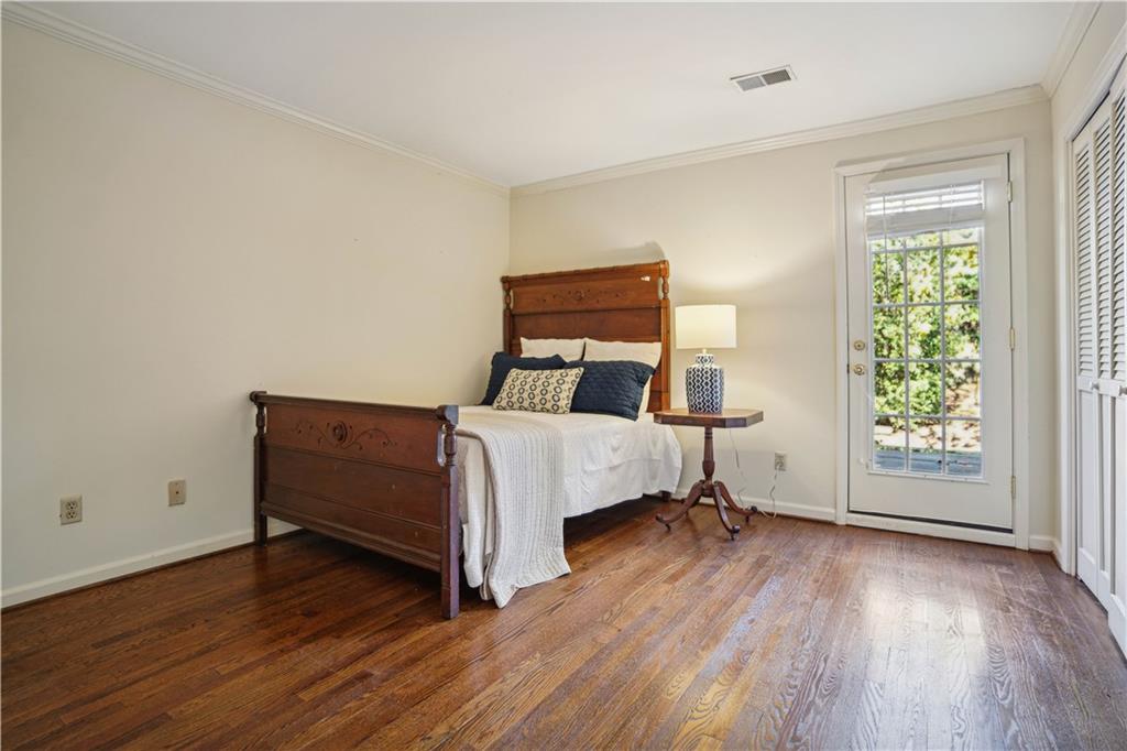 4345 Blackland Way