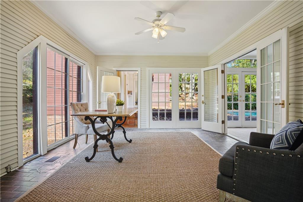 4345 Blackland Way