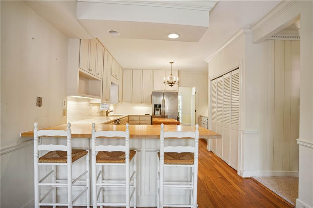 4345 Blackland Way