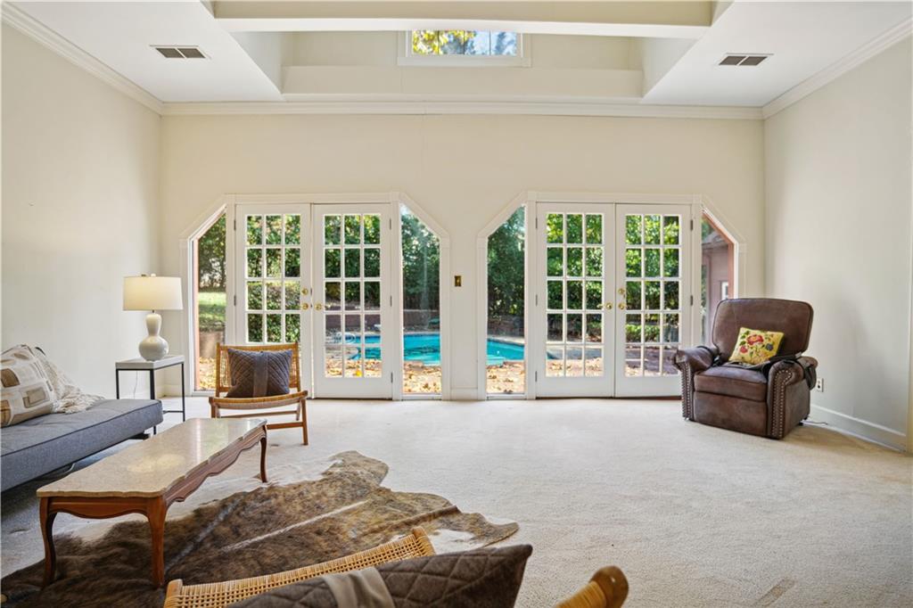 4345 Blackland Way