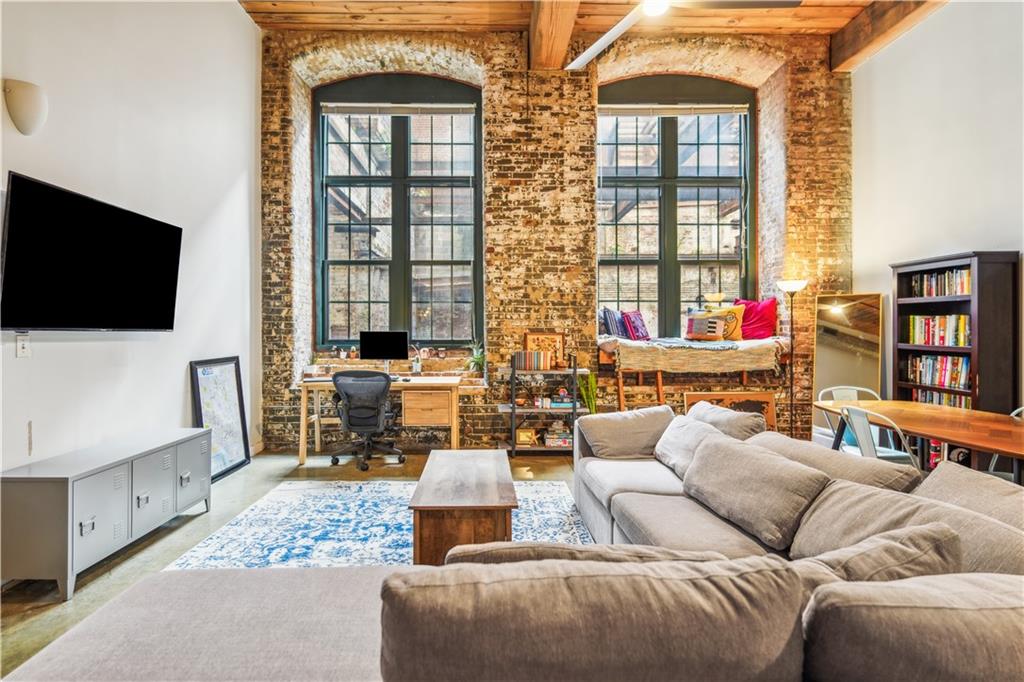 170 Boulevard SE Unit H-218