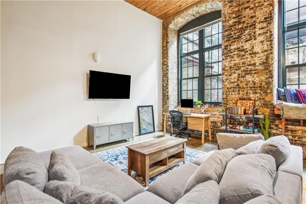 170 Boulevard SE Unit H-218