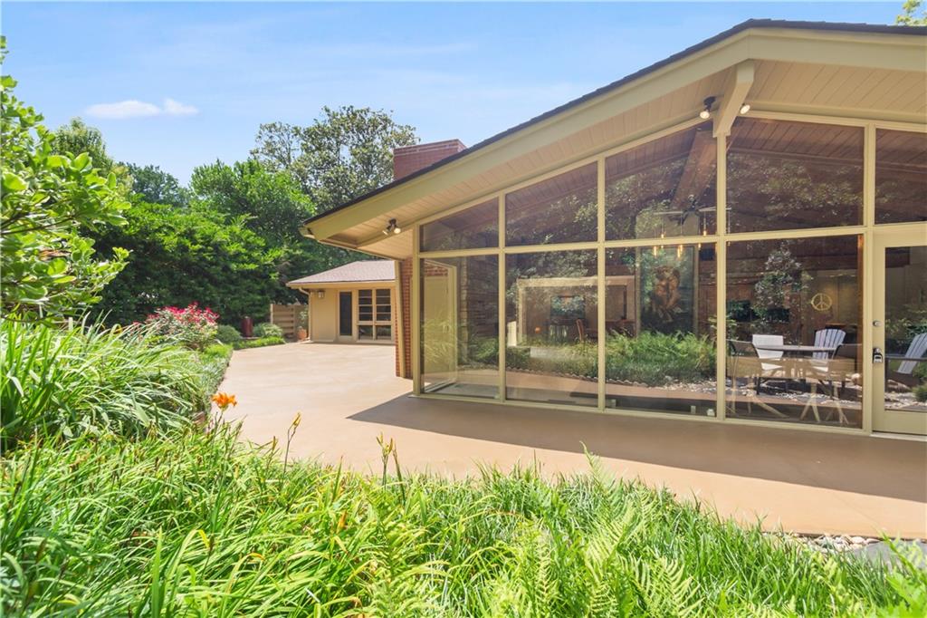 1719 Barnesdale Way NE