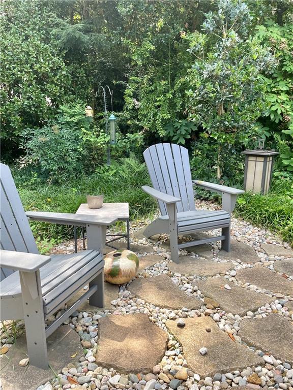 1719 Barnesdale Way NE