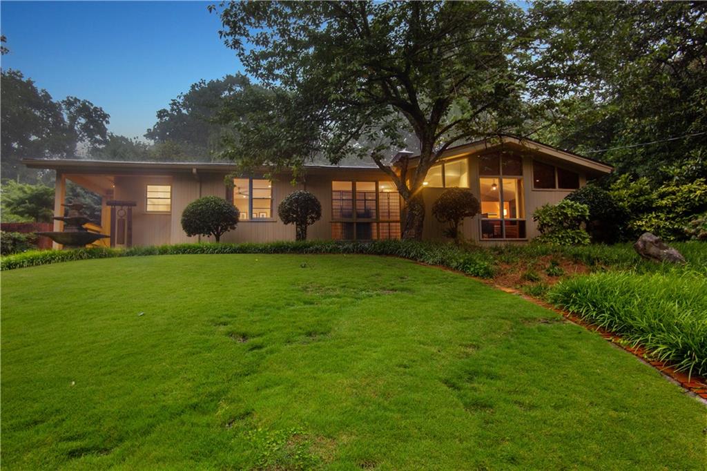 1719 Barnesdale Way NE